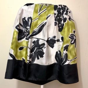 🛍🛍 CBG MAXAZRIA woven silk skirt size 6 pear combo